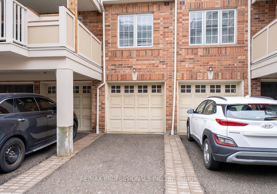 619-dundas-street-w-mississauga-ontario-w12409409