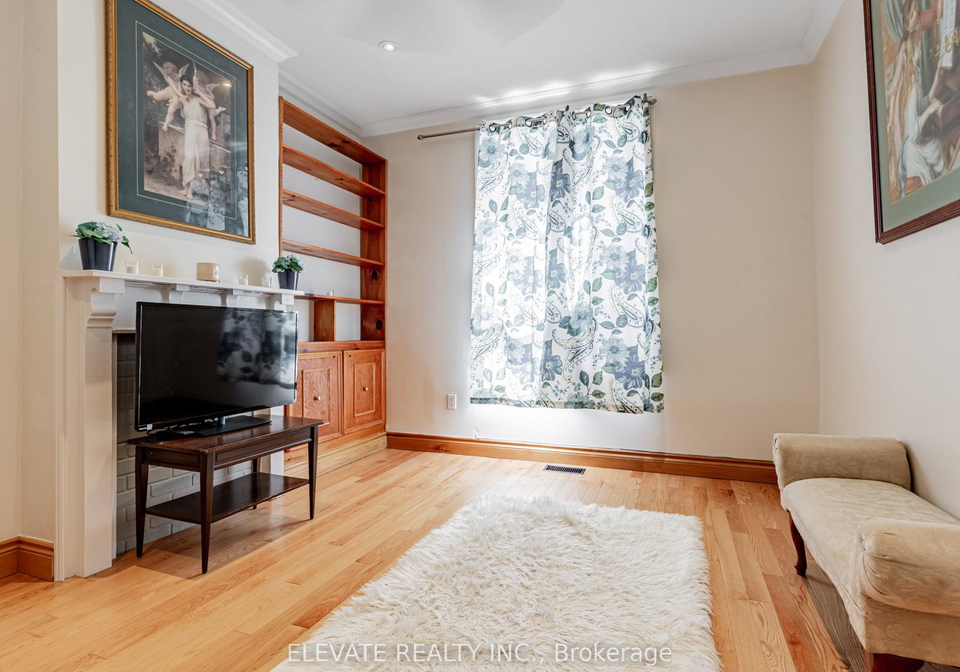 10-burnfield-avenue-toronto-ontario-w12409508