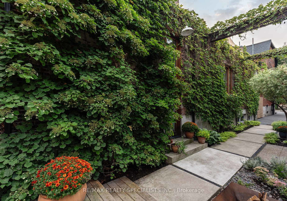 67-elm-grove-avenue-toronto-ontario-w12409514