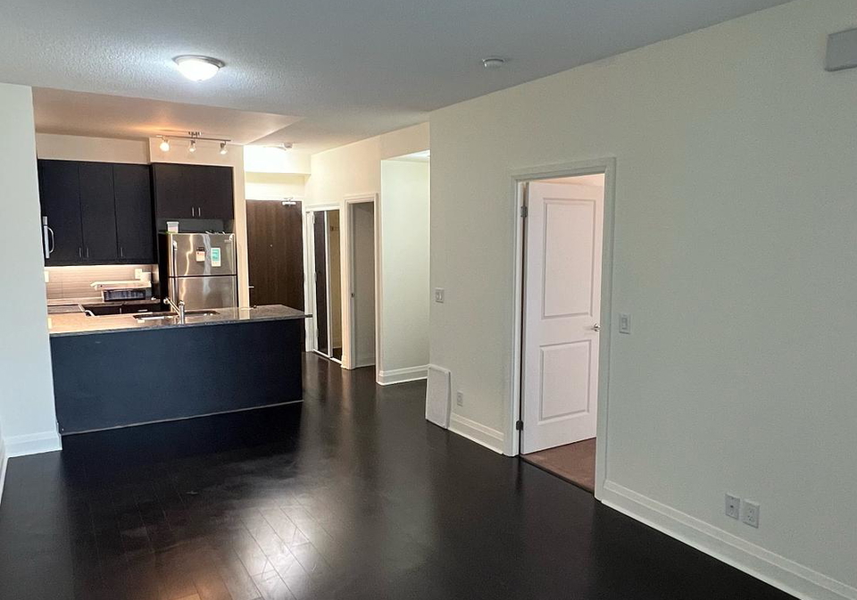 1185-the-queensway-avenue-etobicoke-ontario-w12409549