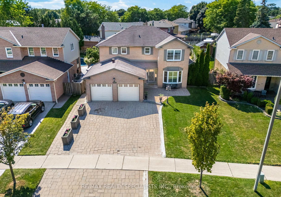 6240-edenwood-drive-mississauga-ontario-w12409841