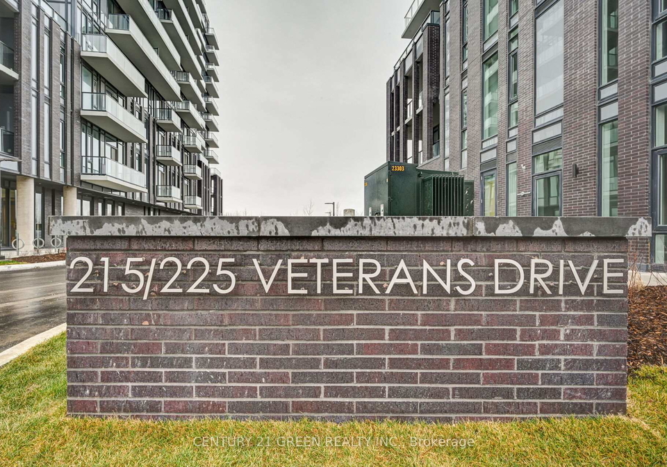 215-veterans-drive-brampton-ontario-w12409955