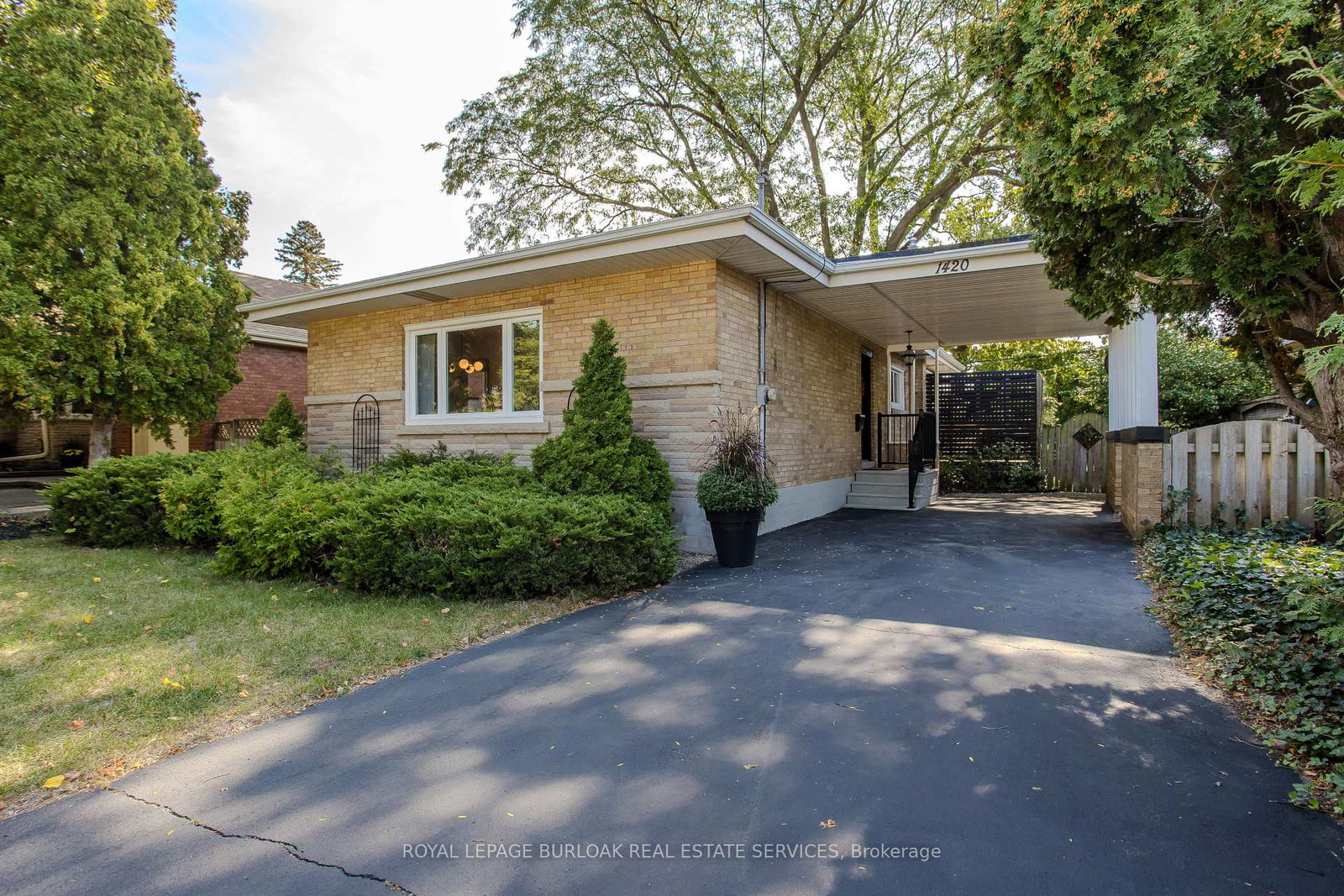 1420-alfred-crescent-burlington-ontario-w12409993