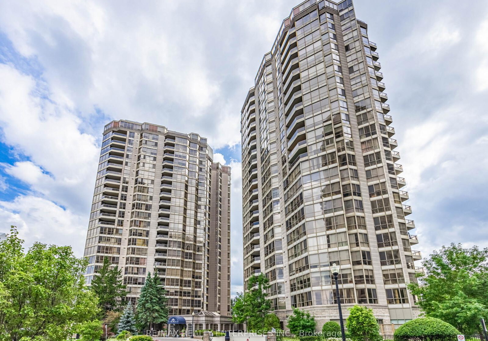 55-kingsbridge-garden-circle-mississauga-ontario-w12410156