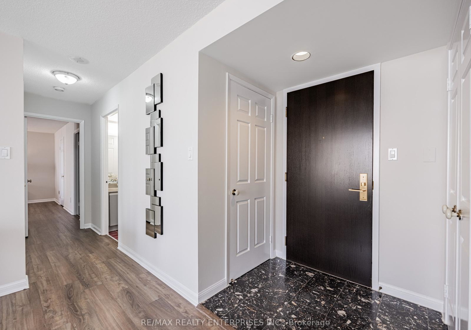 55-kingsbridge-garden-circle-mississauga-ontario-w12410156