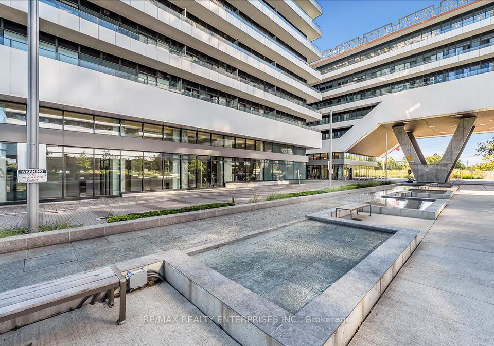 20-shore-breeze-drive-etobicoke-ontario-w12410164