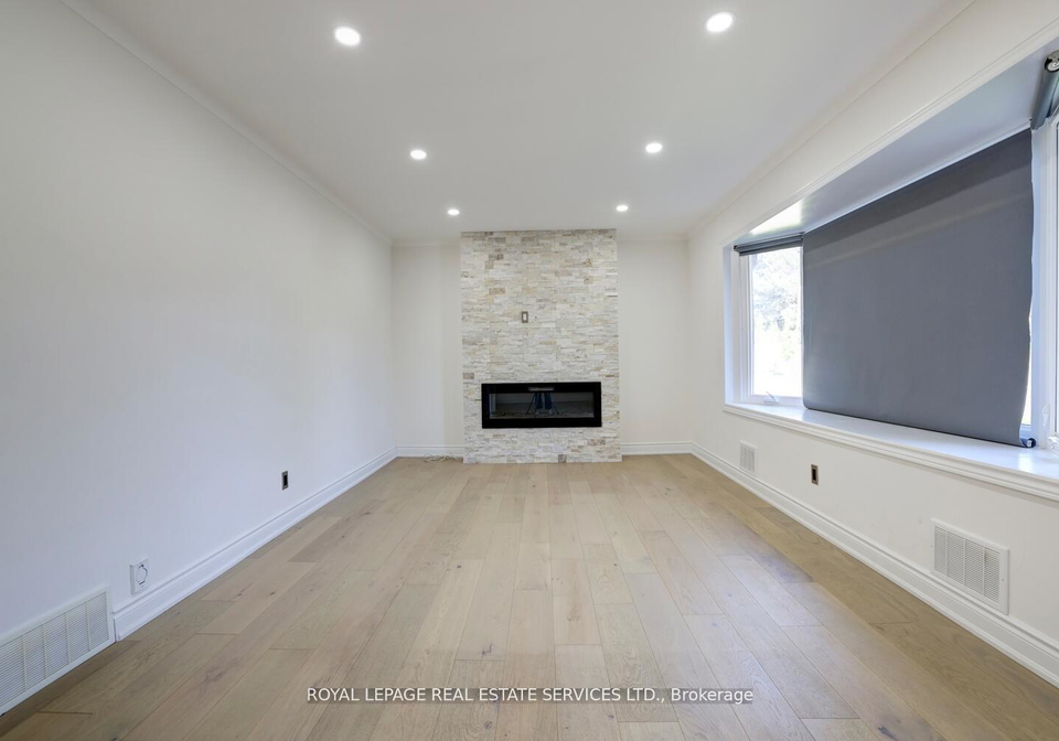 2-north-heights-road-w-etobicoke-ontario-w12410168