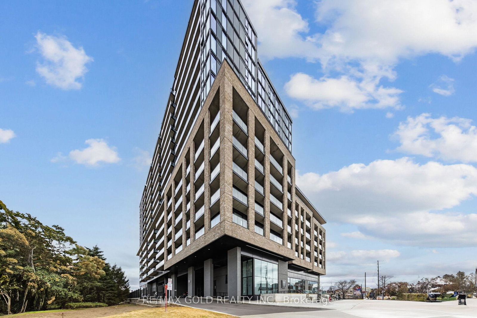 86-e-dundas-street-e-mississauga-ontario-w12410691