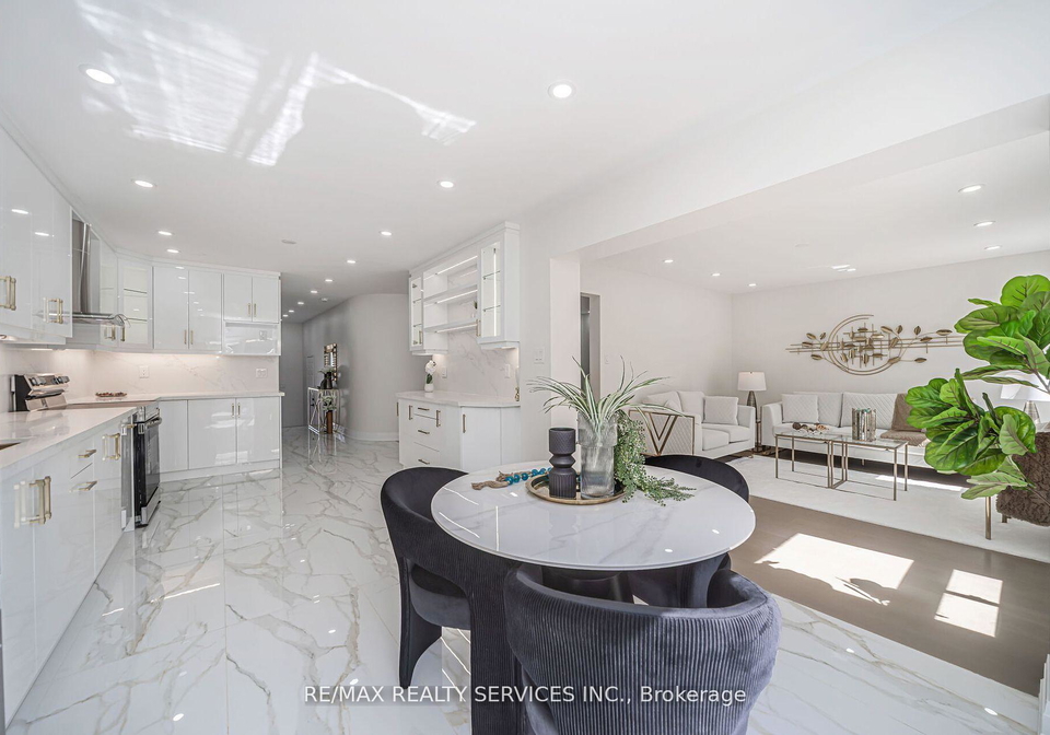 10-linderwood-drive-brampton-ontario-w12410905