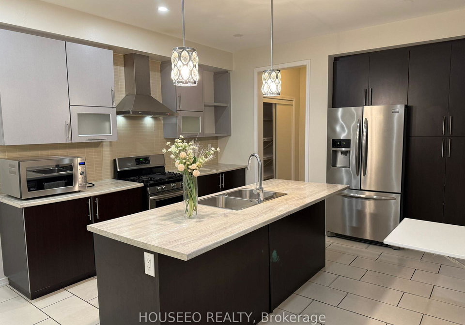 7-fryent-street-brampton-ontario-w12410952