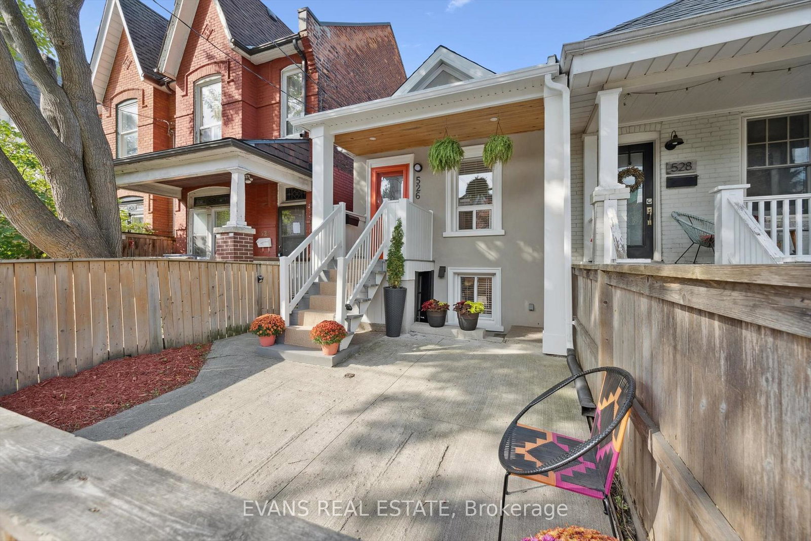 526-quebec-avenue-toronto-ontario-w12411228