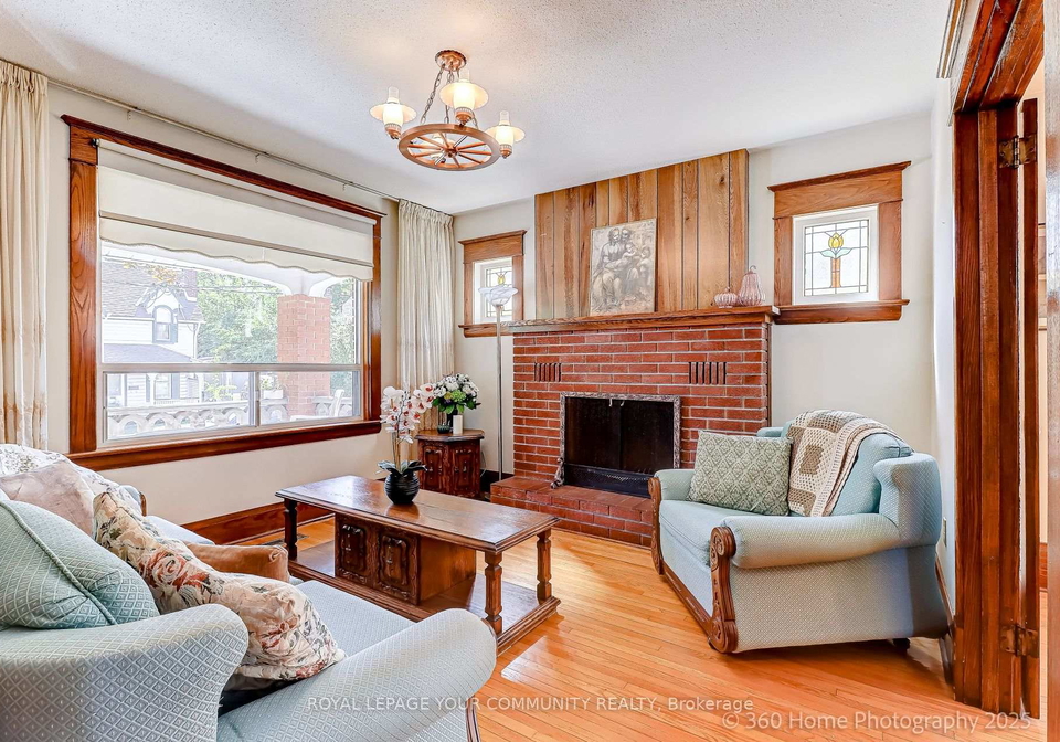 44-queens-drive-north-york-ontario-w12411398