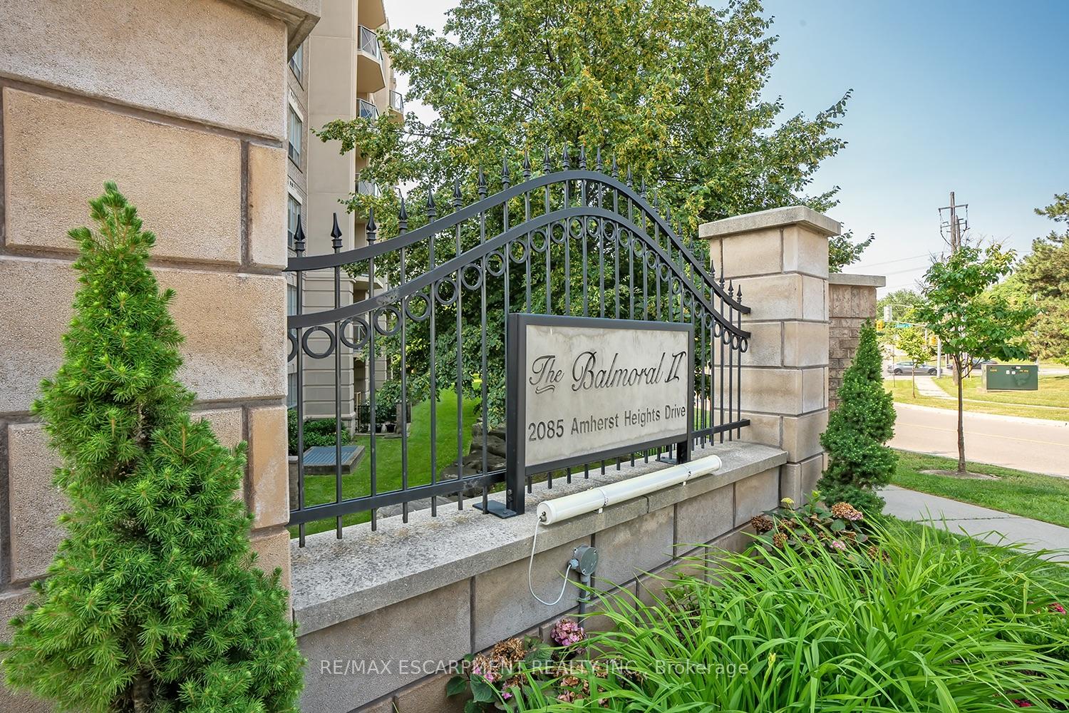 2085-amherst-heights-drive-burlington-ontario-w12411437