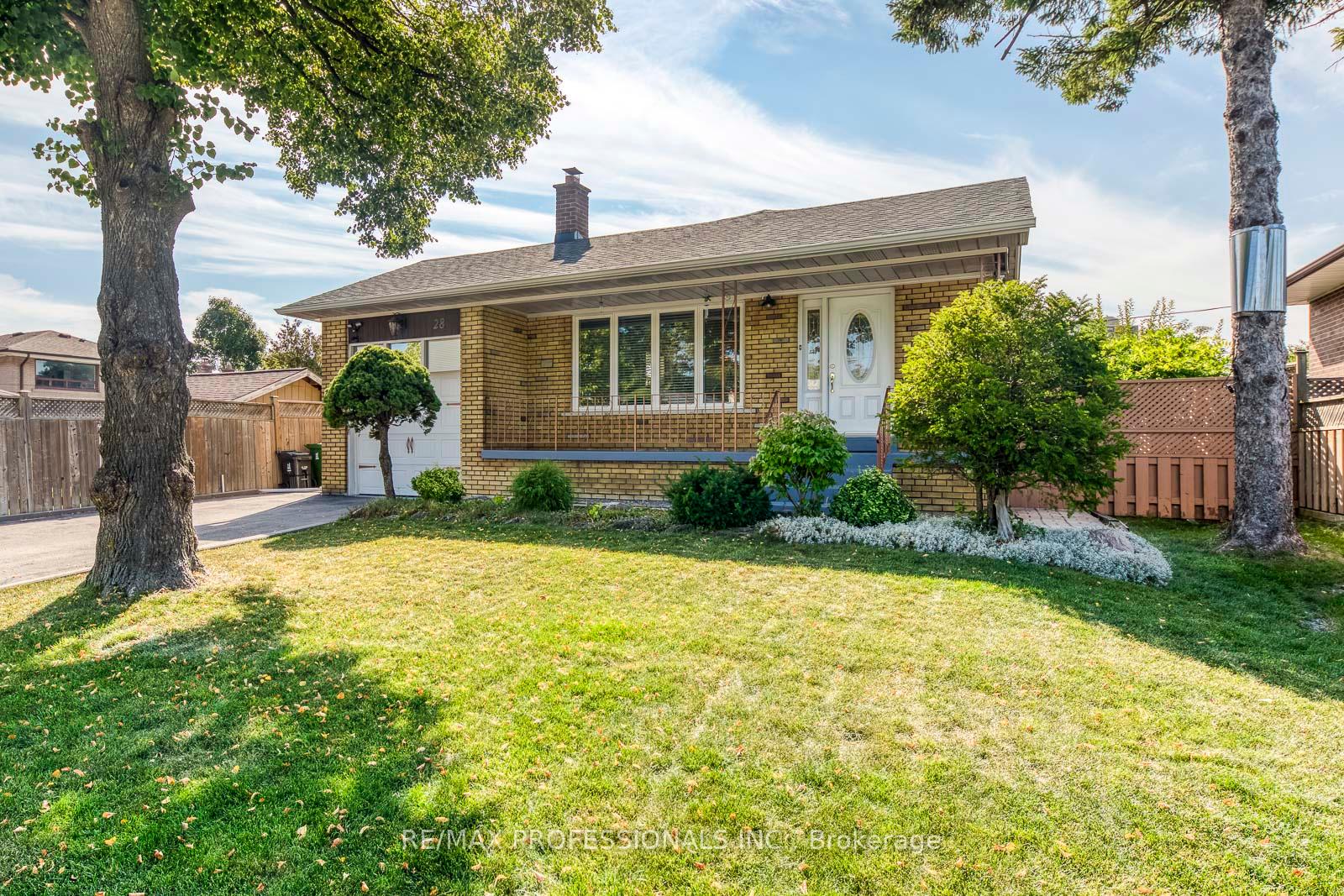 28-summerfield-crescent-etobicoke-ontario-w12411582