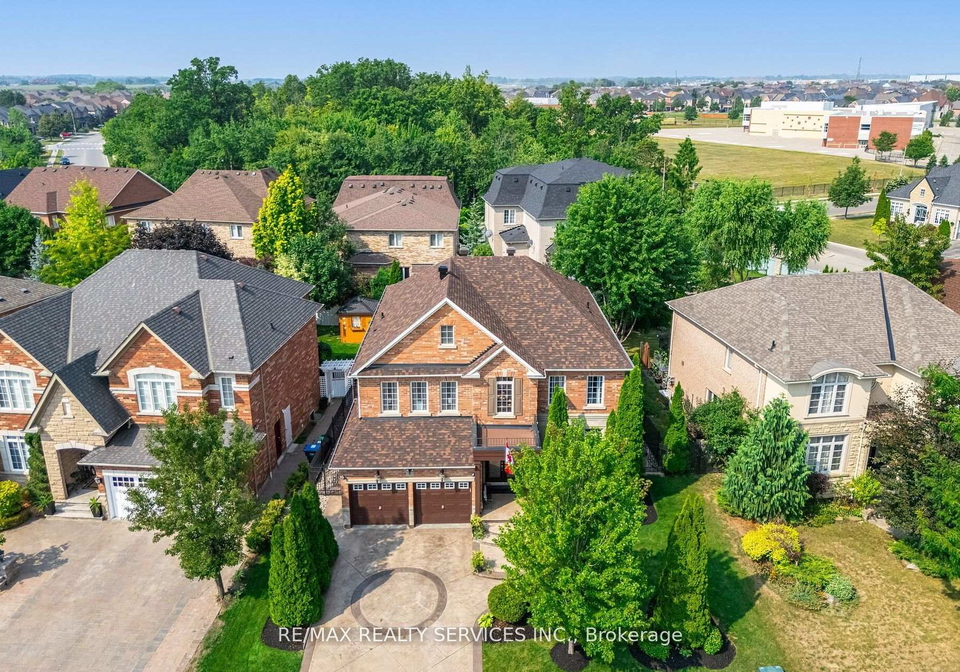 6-hugo-road-brampton-ontario-w12411856