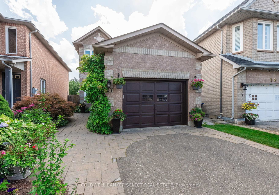 17-saddletree-trail-brampton-ontario-w12411869