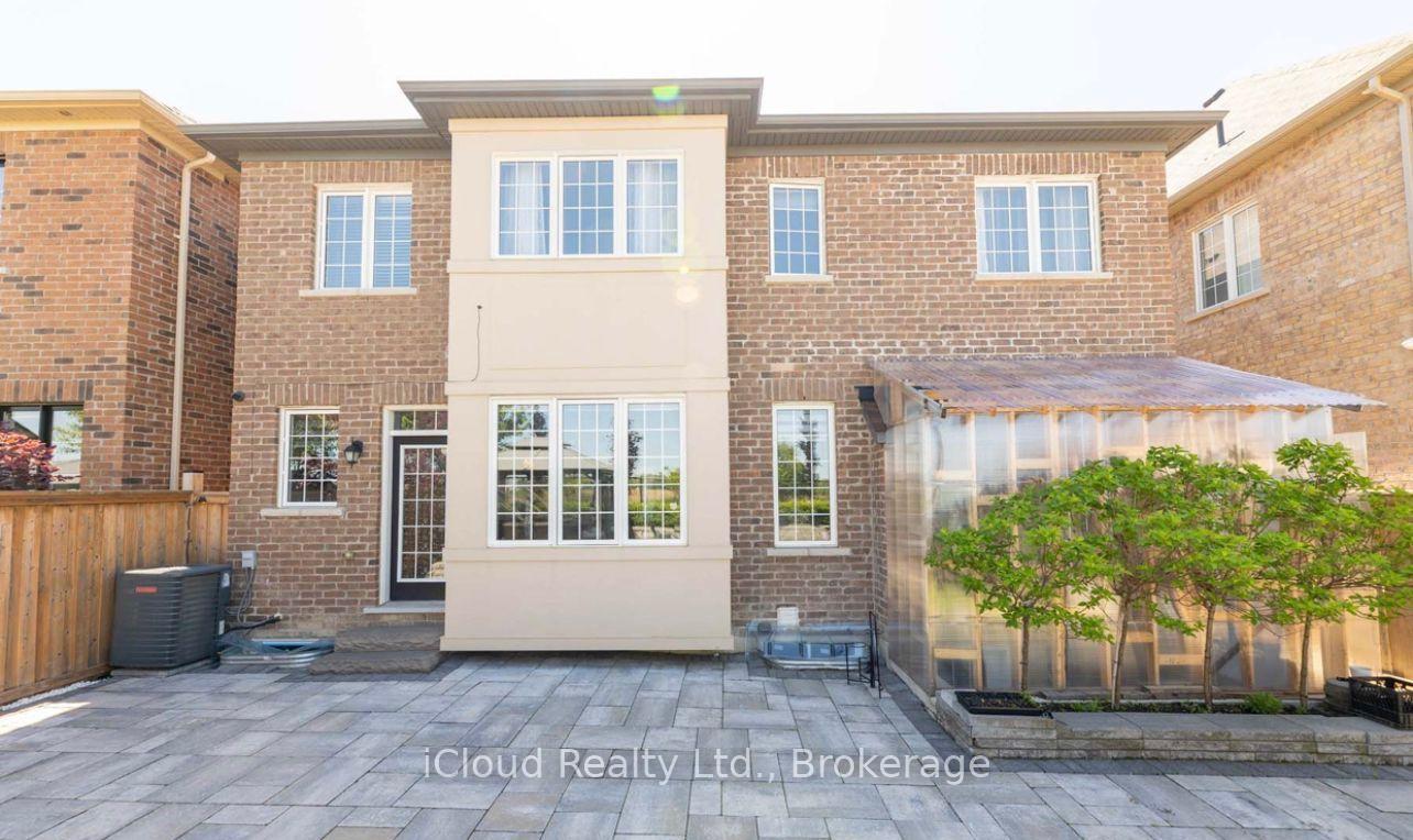 22-cirrus-crescent-caledon-ontario-w12411889