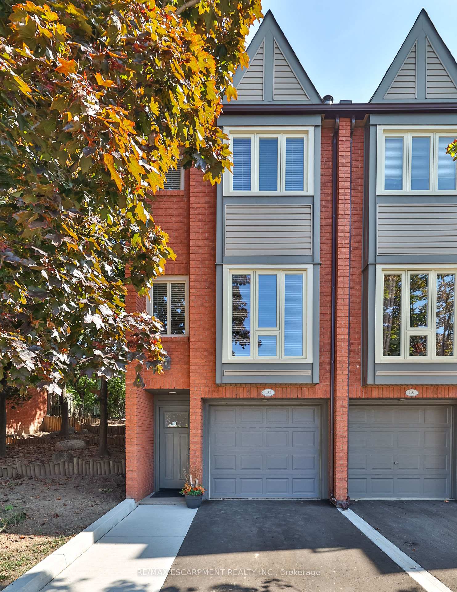 895-maple-avenue-burlington-ontario-w12411992