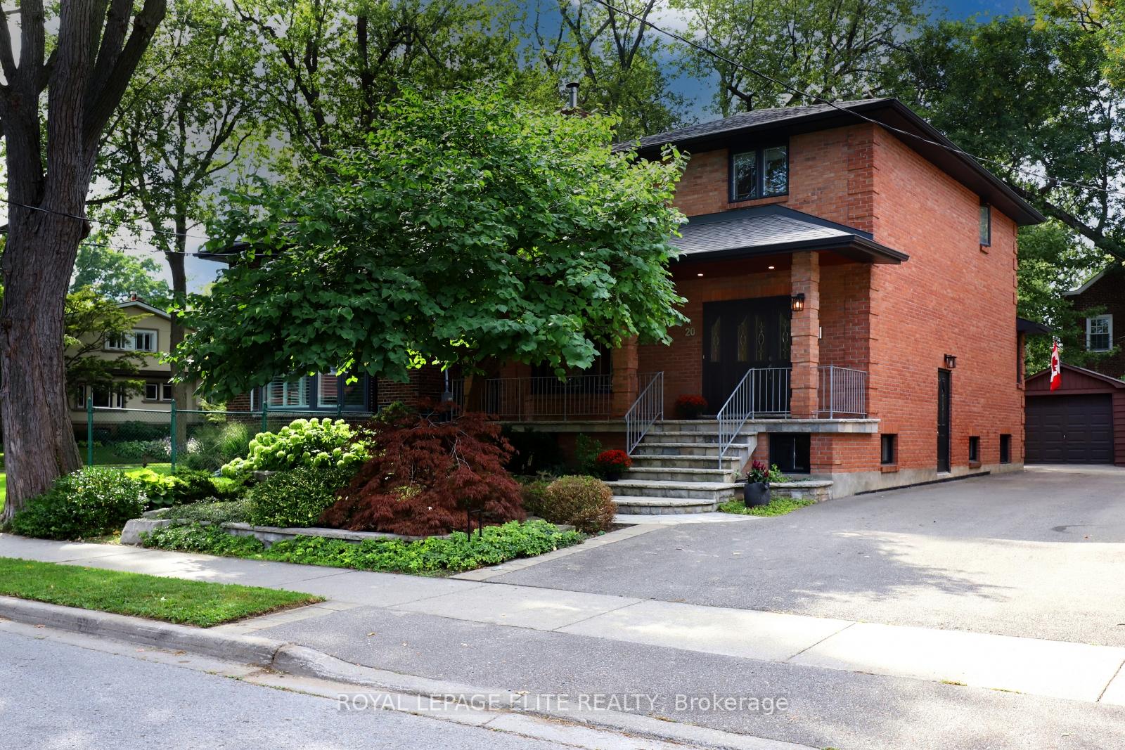 20-eastbourne-crescent-etobicoke-ontario-w12412089