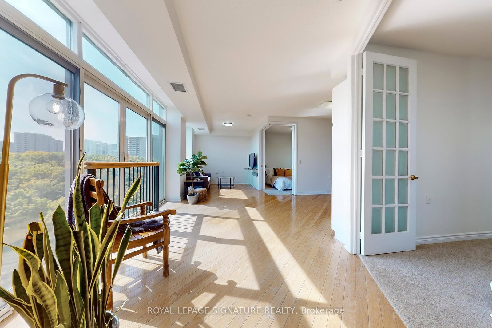 200-burnhamthorpe-road-e-mississauga-ontario-w12412132