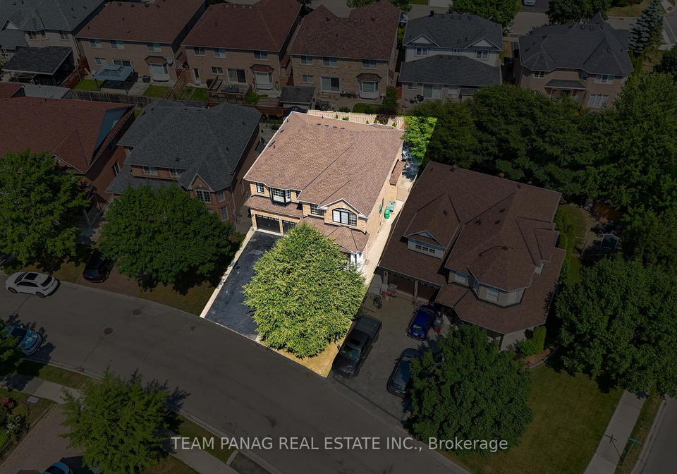 3-maldives-crescent-brampton-ontario-w12412438
