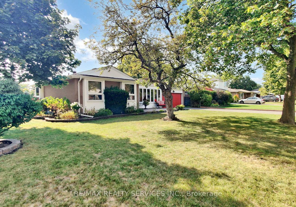 64-glebe-crescent-brampton-ontario-w12412509