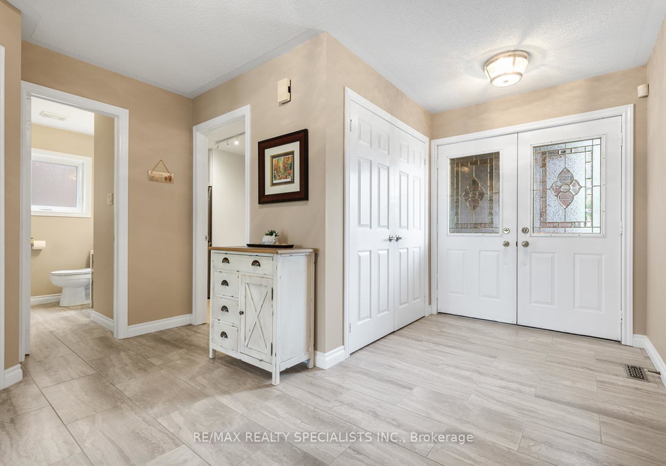 6859-summer-heights-drive-mississauga-ontario-w12412535