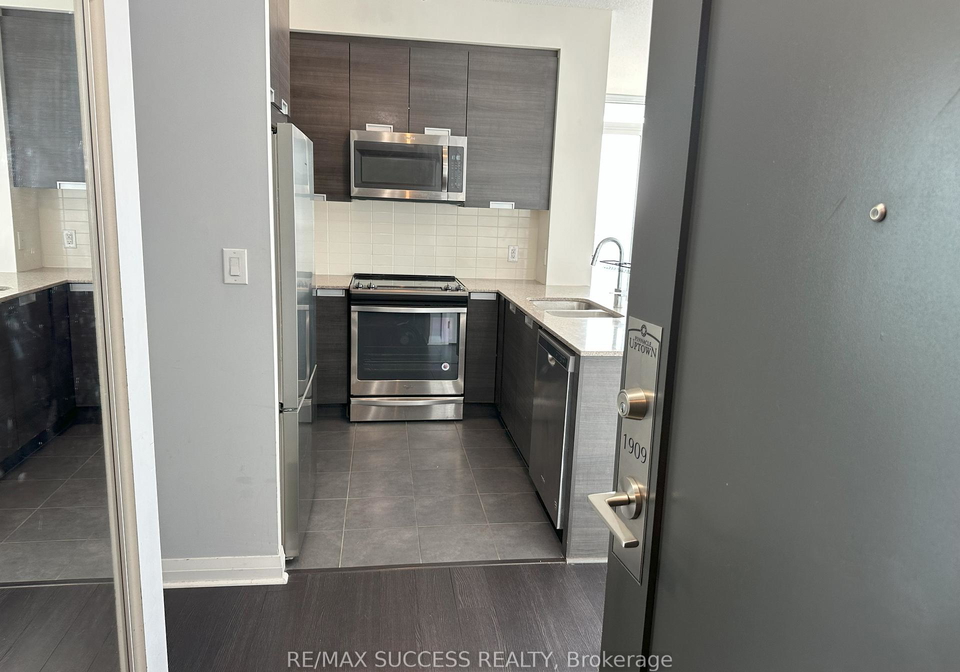 5025-four-springs-avenue-mississauga-ontario-w12412701