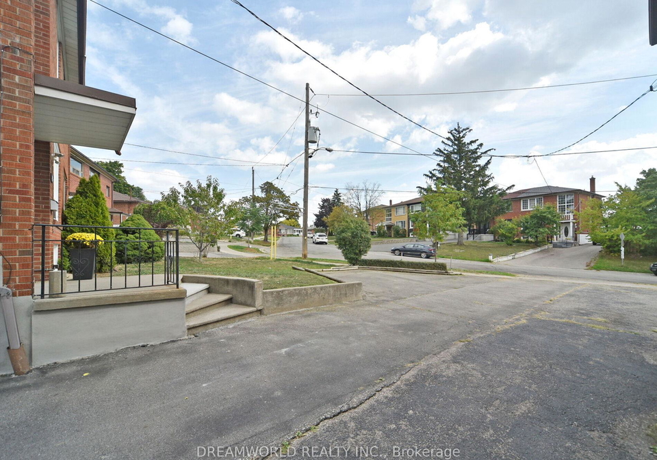 185-habitant-drive-york-ontario-w12412724