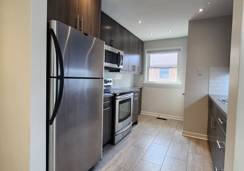 98-corby-crescent-brampton-ontario-w12412973