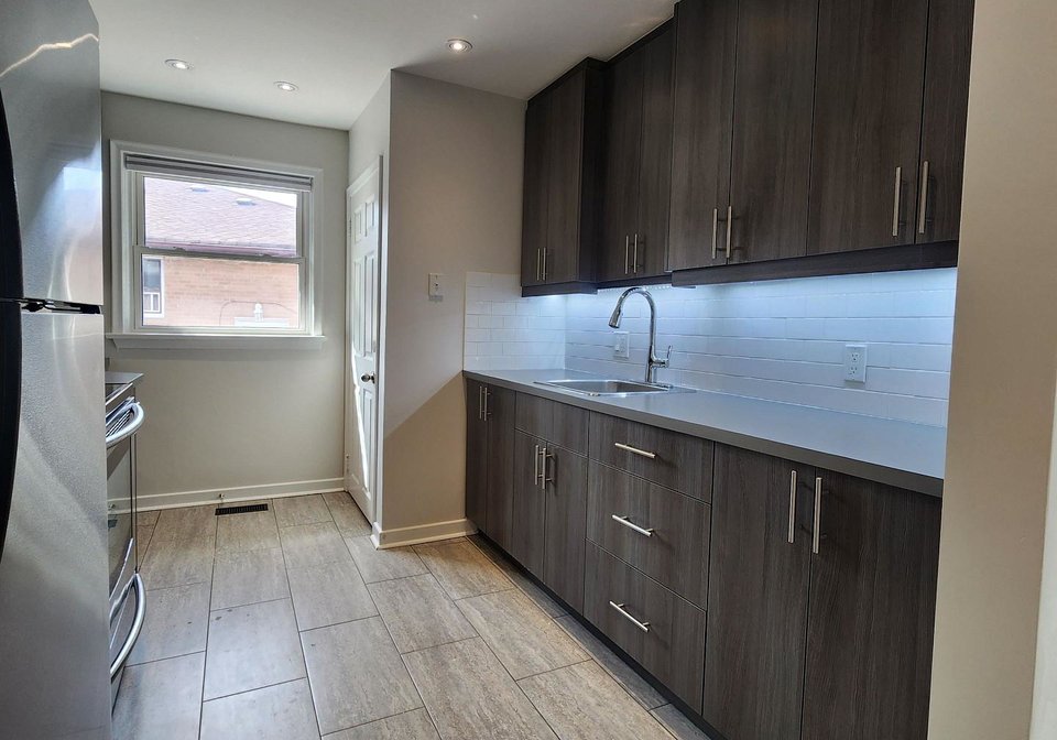 98-corby-crescent-brampton-ontario-w12412973