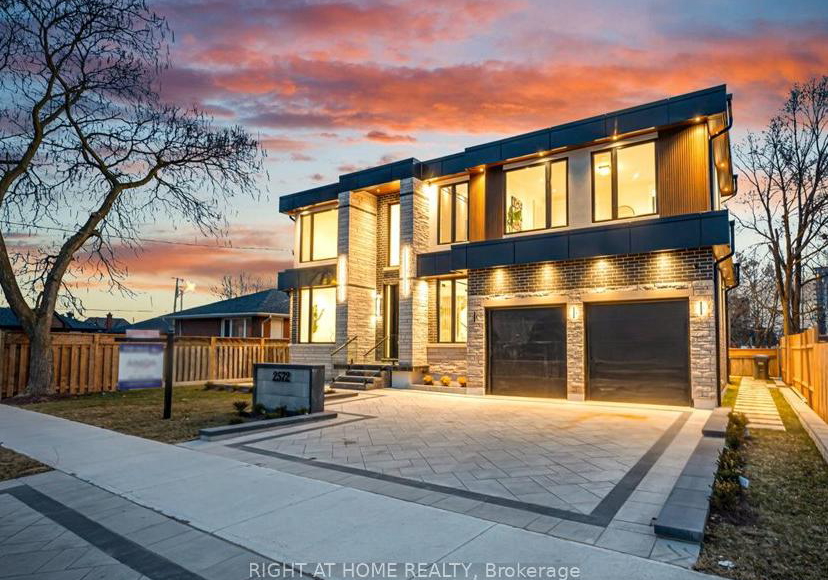 2572-edenhurst-drive-mississauga-ontario-w12413178