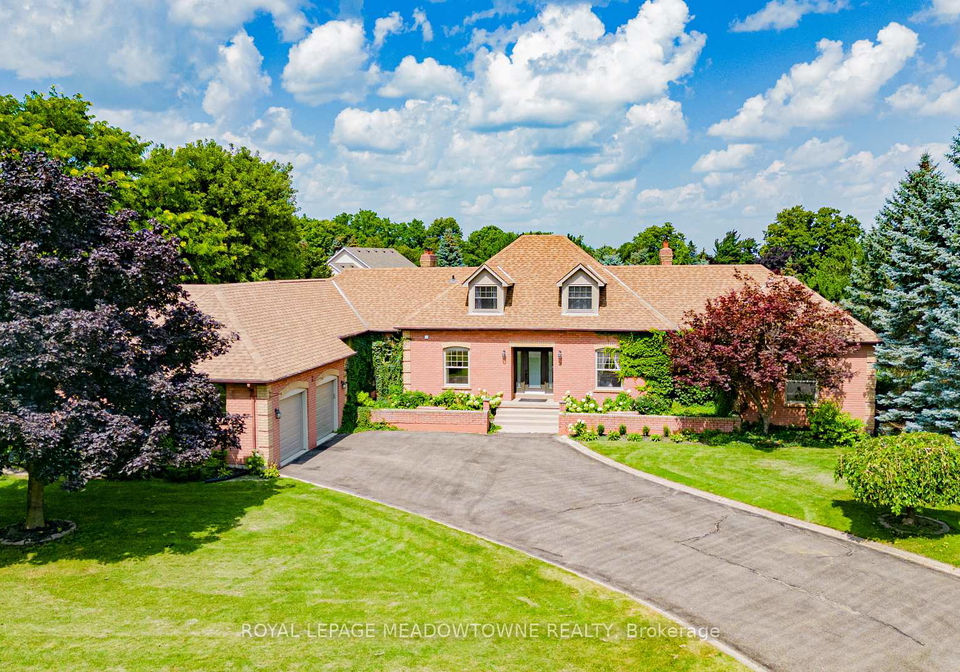 3-appelbe-court-halton-hills-ontario-w12413240