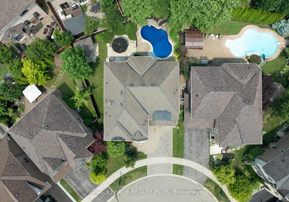 3321-springflower-way-oakville-ontario-w12413468