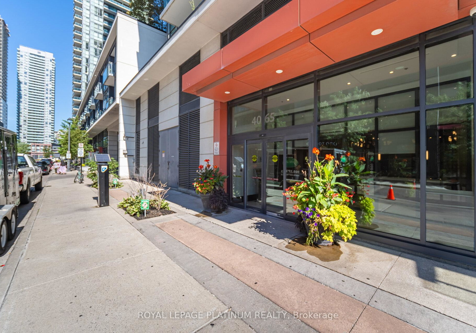 4065-brickstone-mews-mississauga-ontario-w12413475