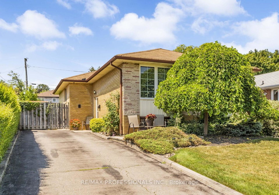 6-joshua-avenue-etobicoke-ontario-w12413561