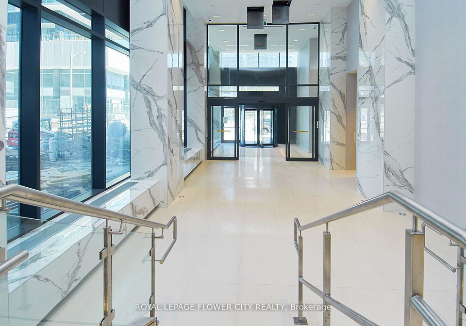 20-shore-breeze-drive-etobicoke-ontario-w12413863