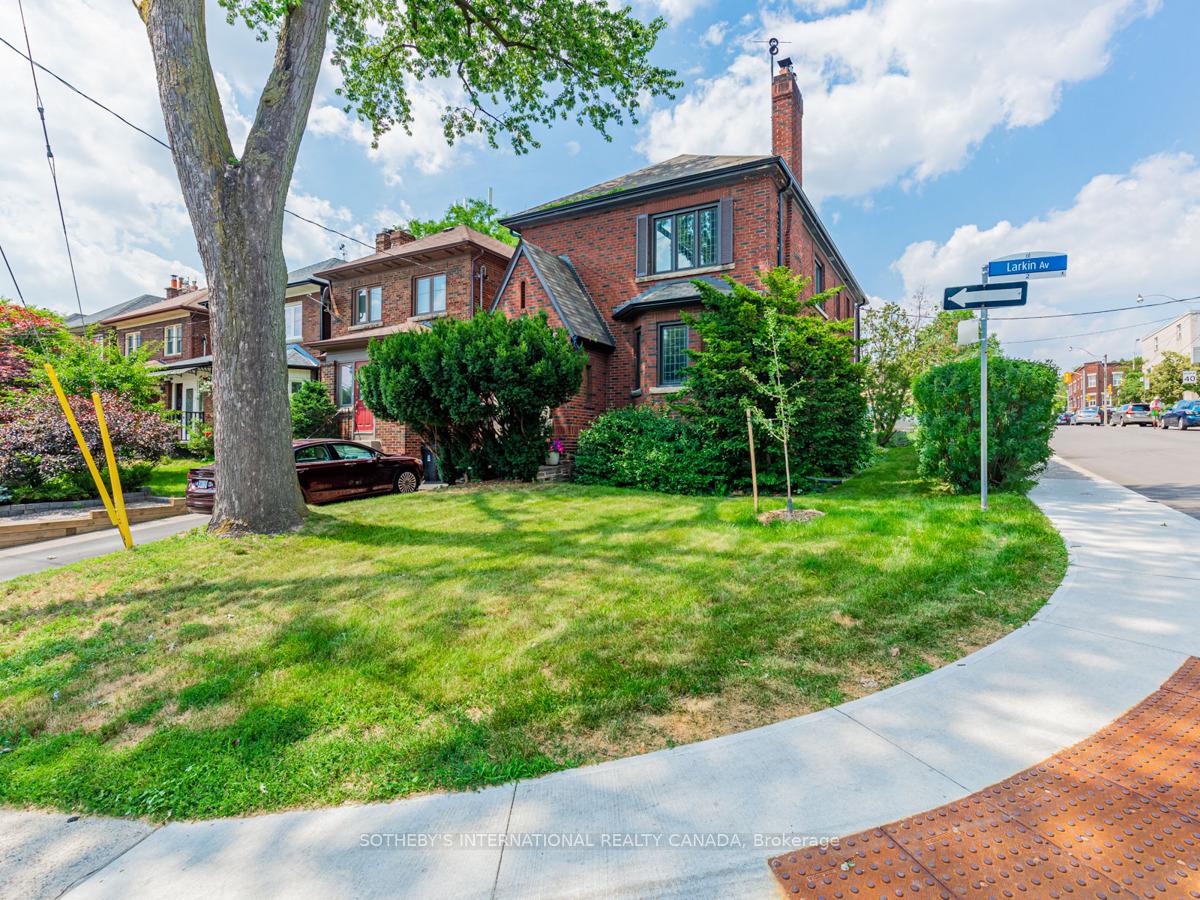 2-larkin-avenue-toronto-ontario-w12413870