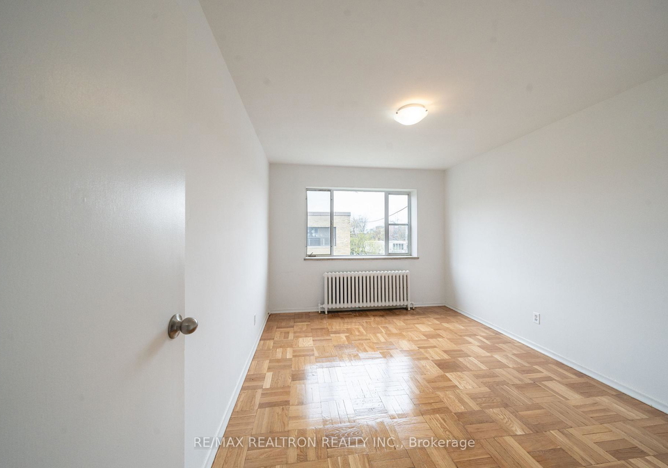 2035-prospect-street-burlington-ontario-w12413904