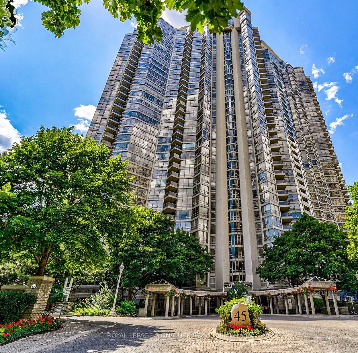 45-kingsbridge-garden-circle-mississauga-ontario-w12414030