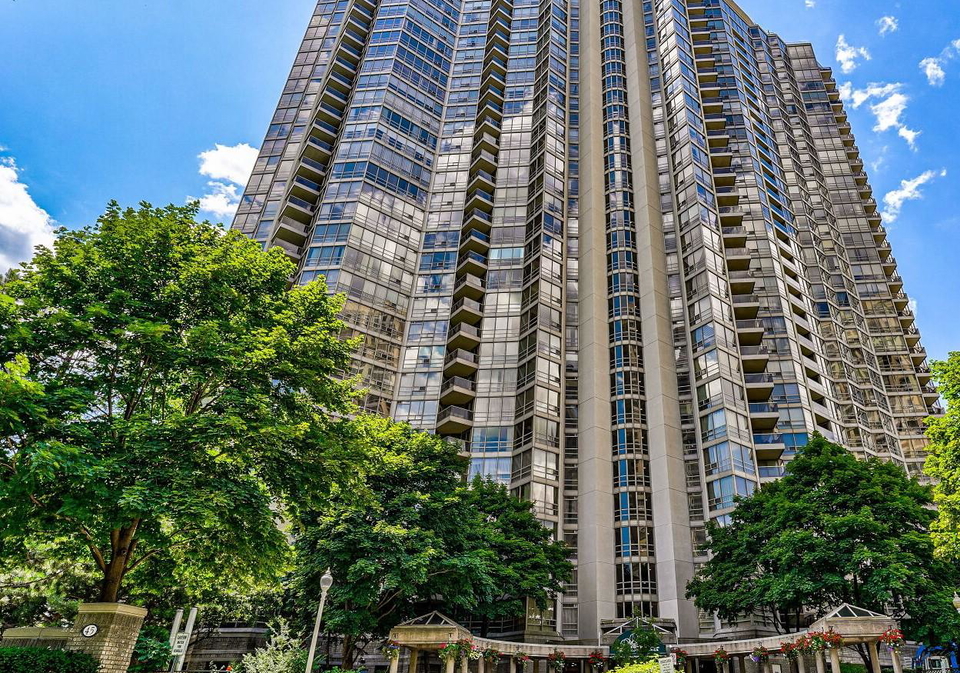 45-kingsbridge-garden-circle-mississauga-ontario-w12414030