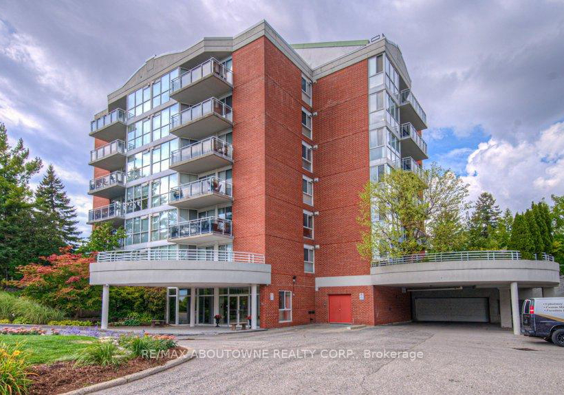 1071-queens-avenue-oakville-ontario-w12414242