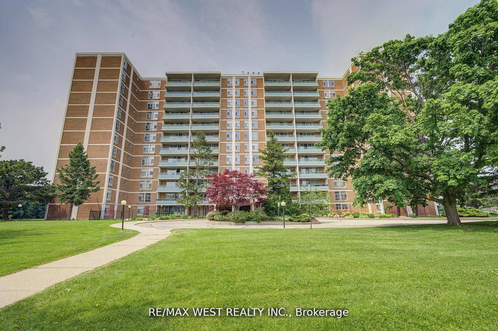 44-longbourne-drive-etobicoke-ontario-w12414460
