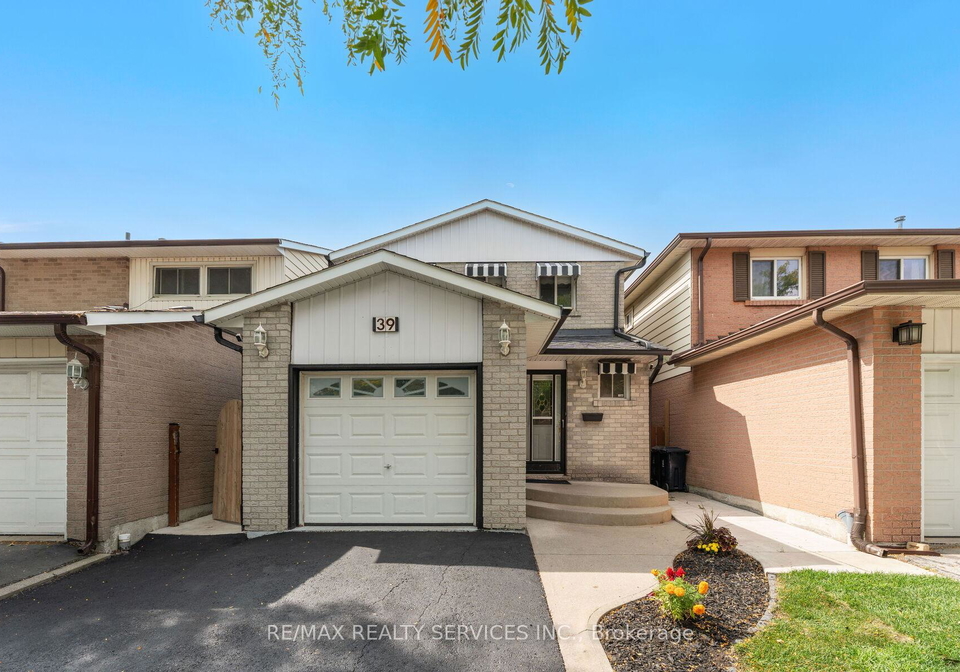 39-autumn-glen-circle-etobicoke-ontario-w12414513