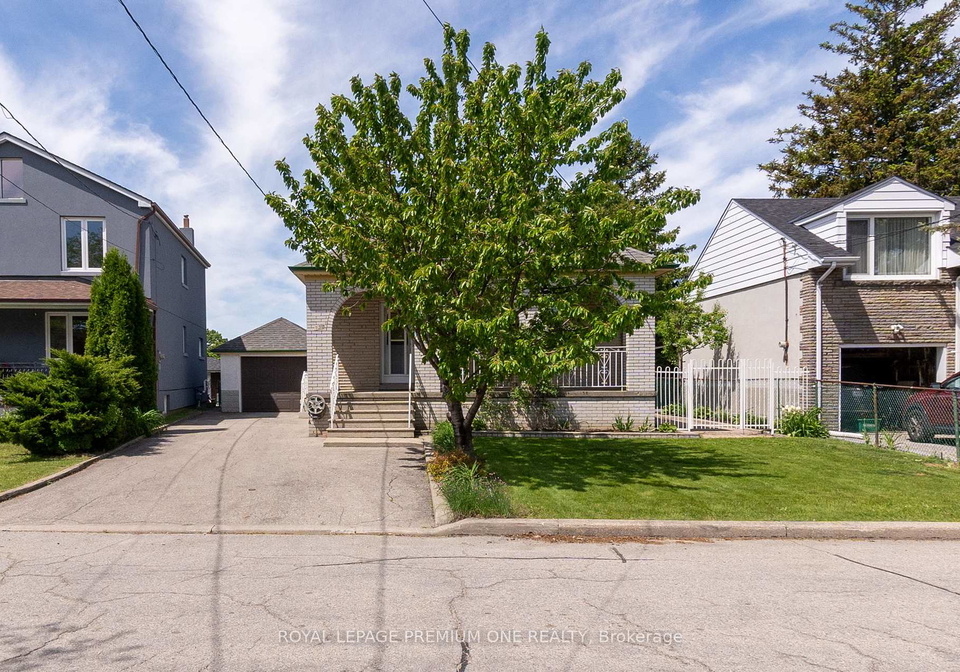 130-jay-street-north-york-ontario-w12415058