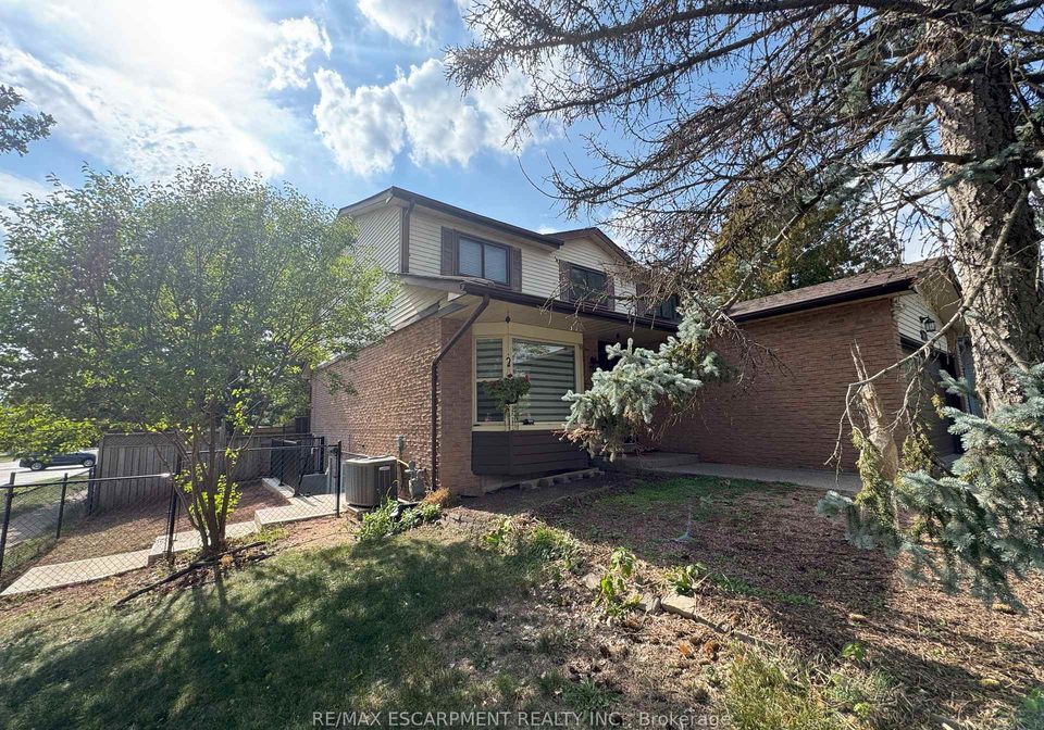 1482-lancaster-drive-oakville-ontario-w12415078