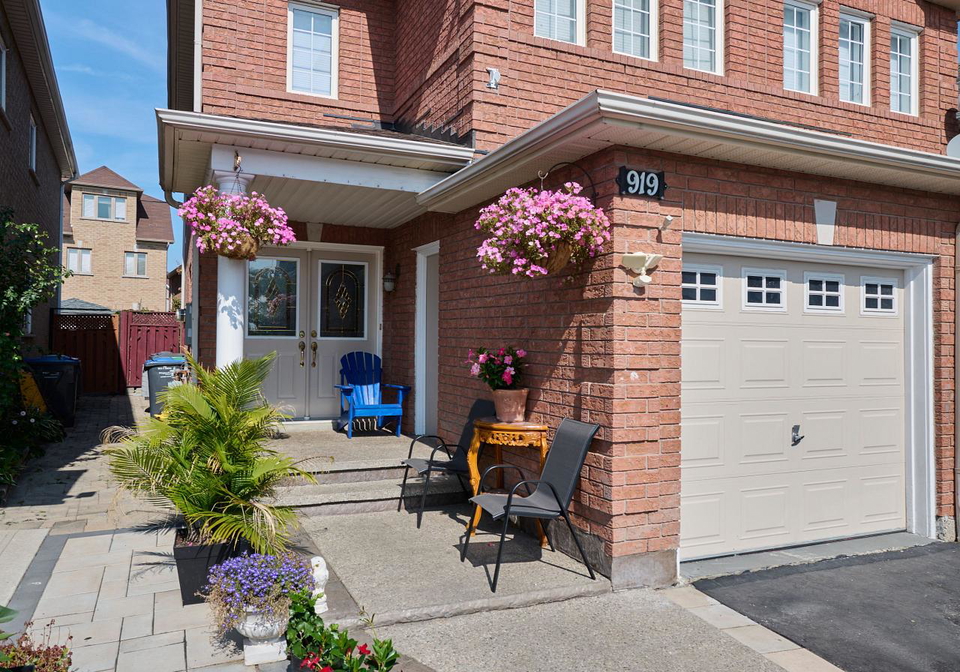 919-marygrace-court-mississauga-ontario-w12415085