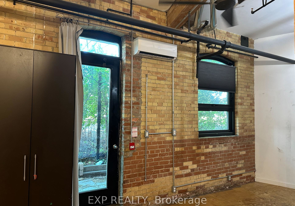 2480-dundas-street-w-toronto-ontario-w12415163