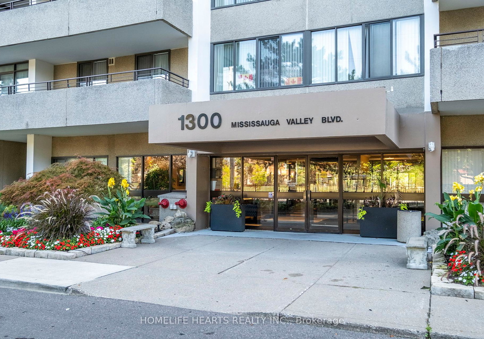 1300-valley-boulevard-mississauga-ontario-w12415180