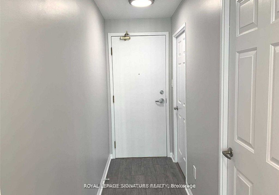 101-subway-crescent-etobicoke-ontario-w12415270